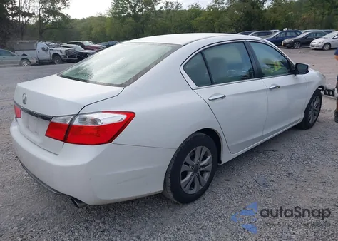 2015 Honda Accord Lx z USA, uszkodzony, nr VIN 1HGCR2F3XFA055981